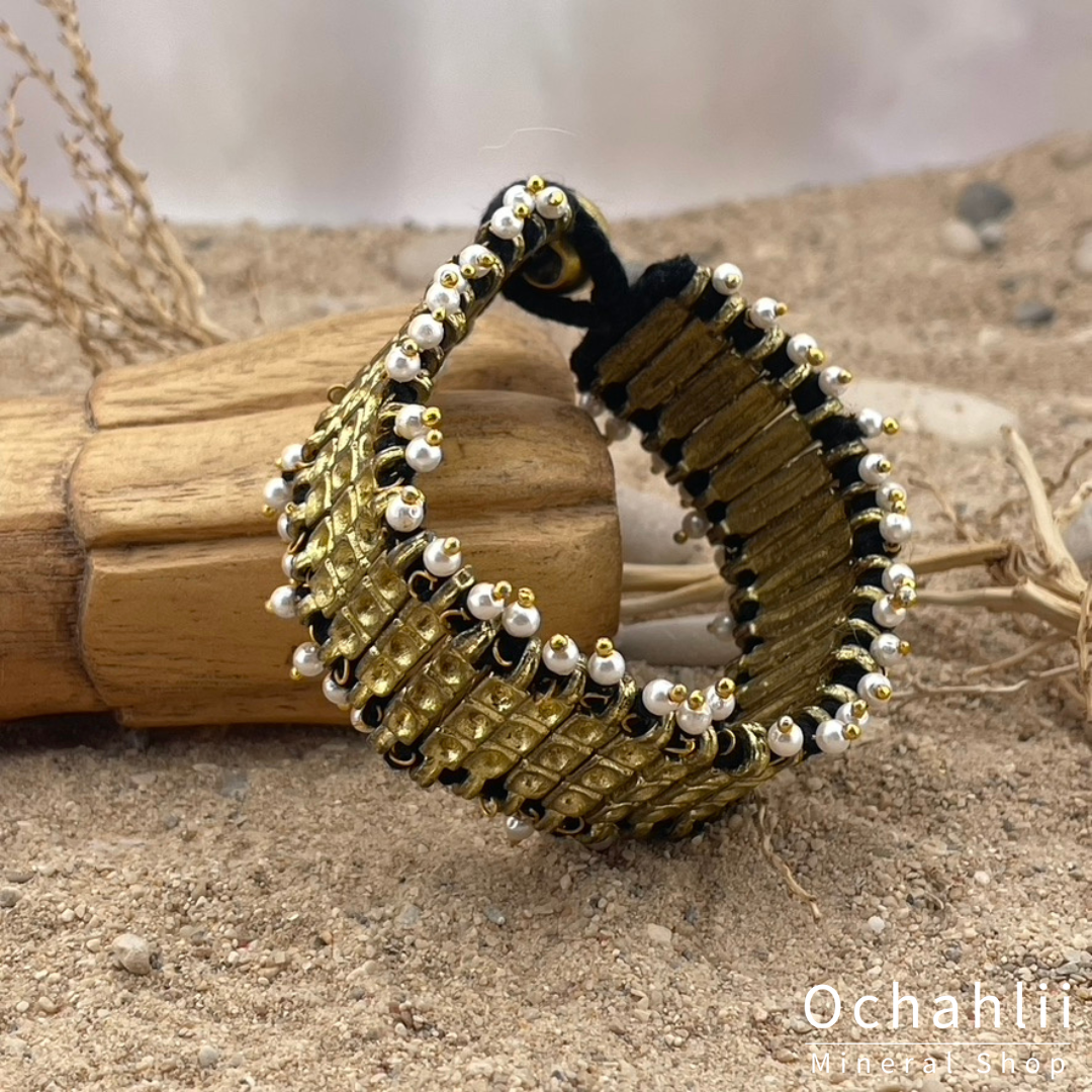 Ethnic bracelet gold-colored/black