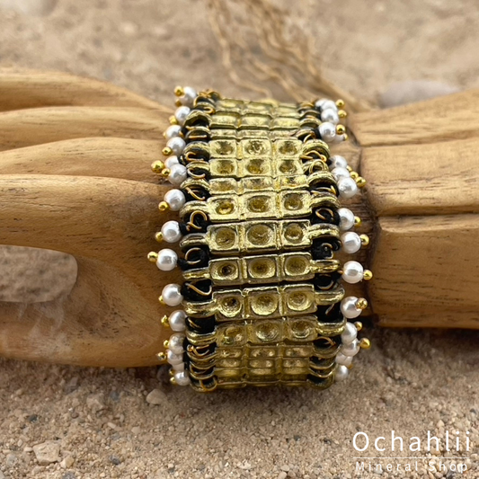 Ethnic bracelet gold-colored/black