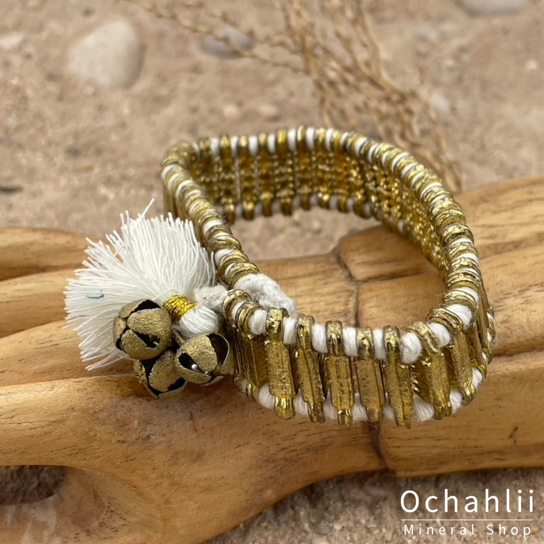 Ethnic bracelet gold-colored/white