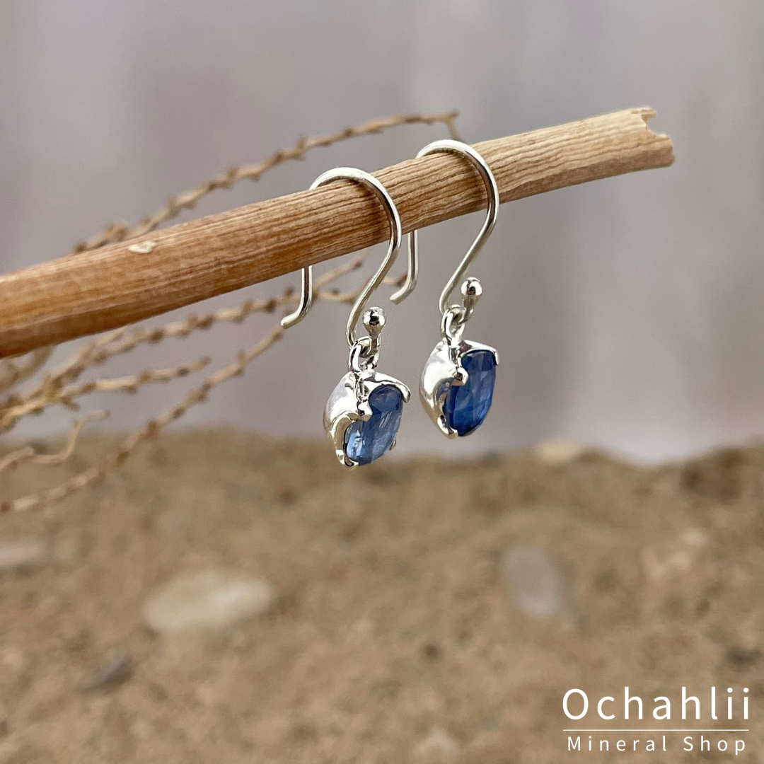 Kyanite (Disthene) silver earrings