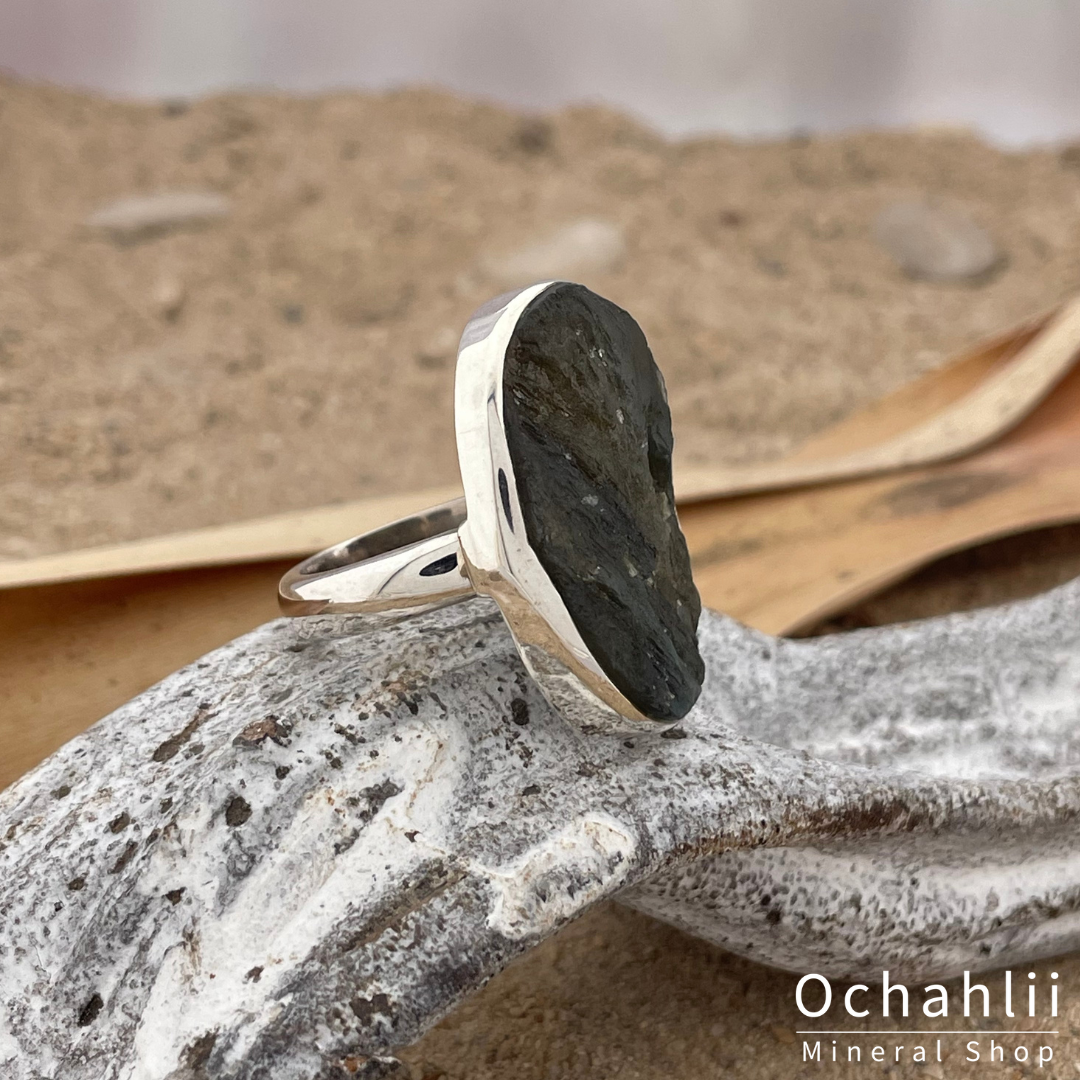 Bague en argent brut labradorite taille 62+