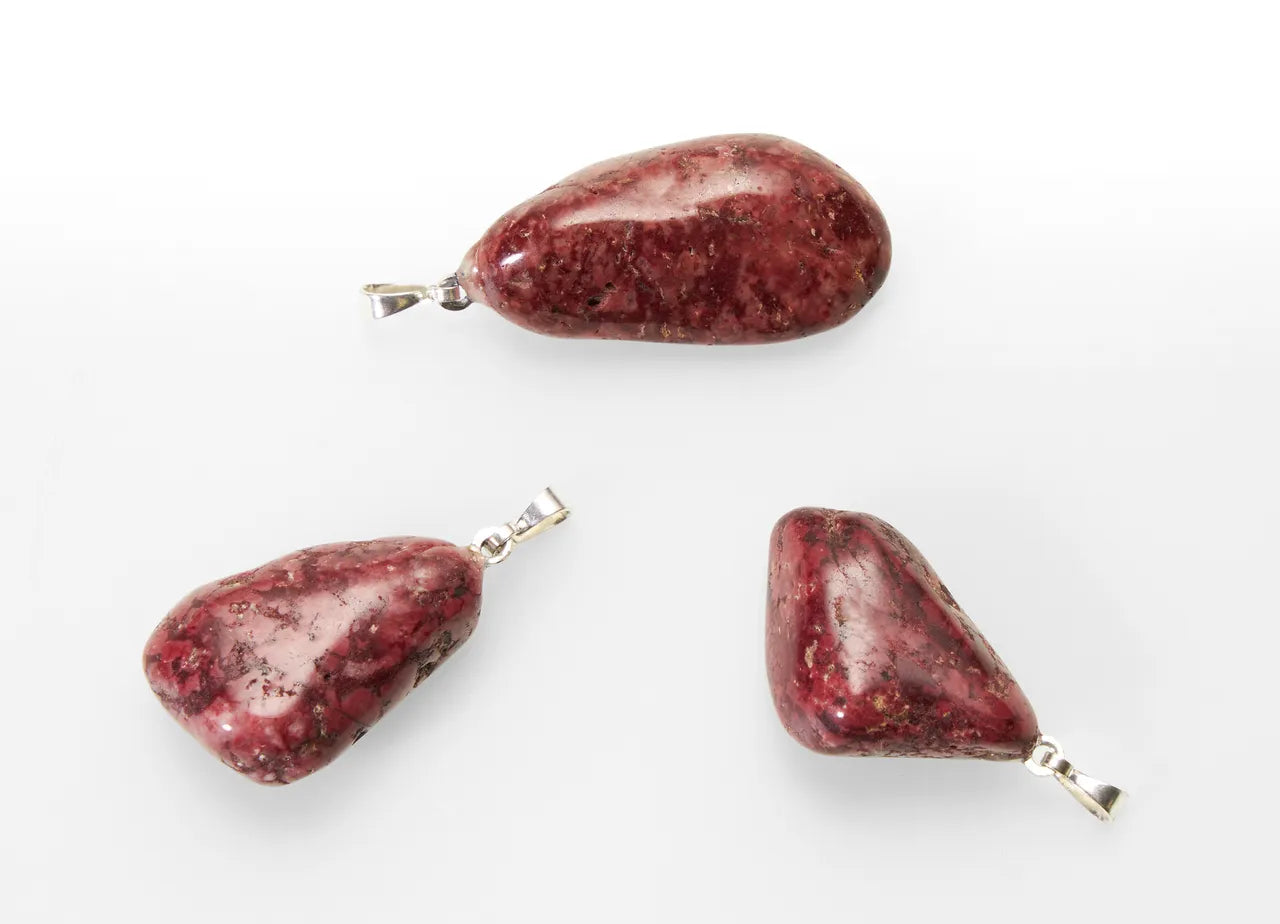 Garnet tumbled stone pendant