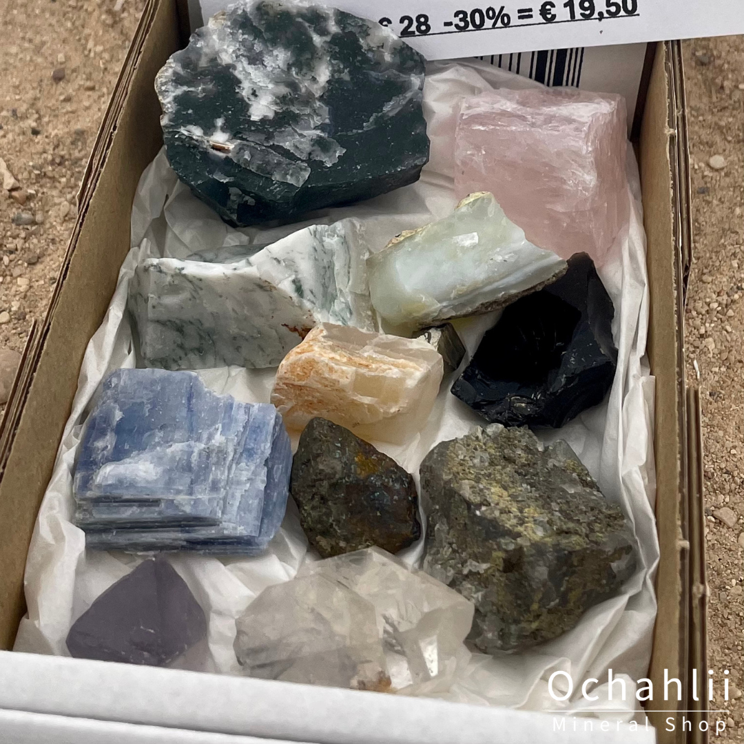 Mineralen box mixed collectie 8