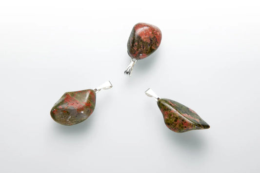 Tumbled stone pendant Unakite-Epidote