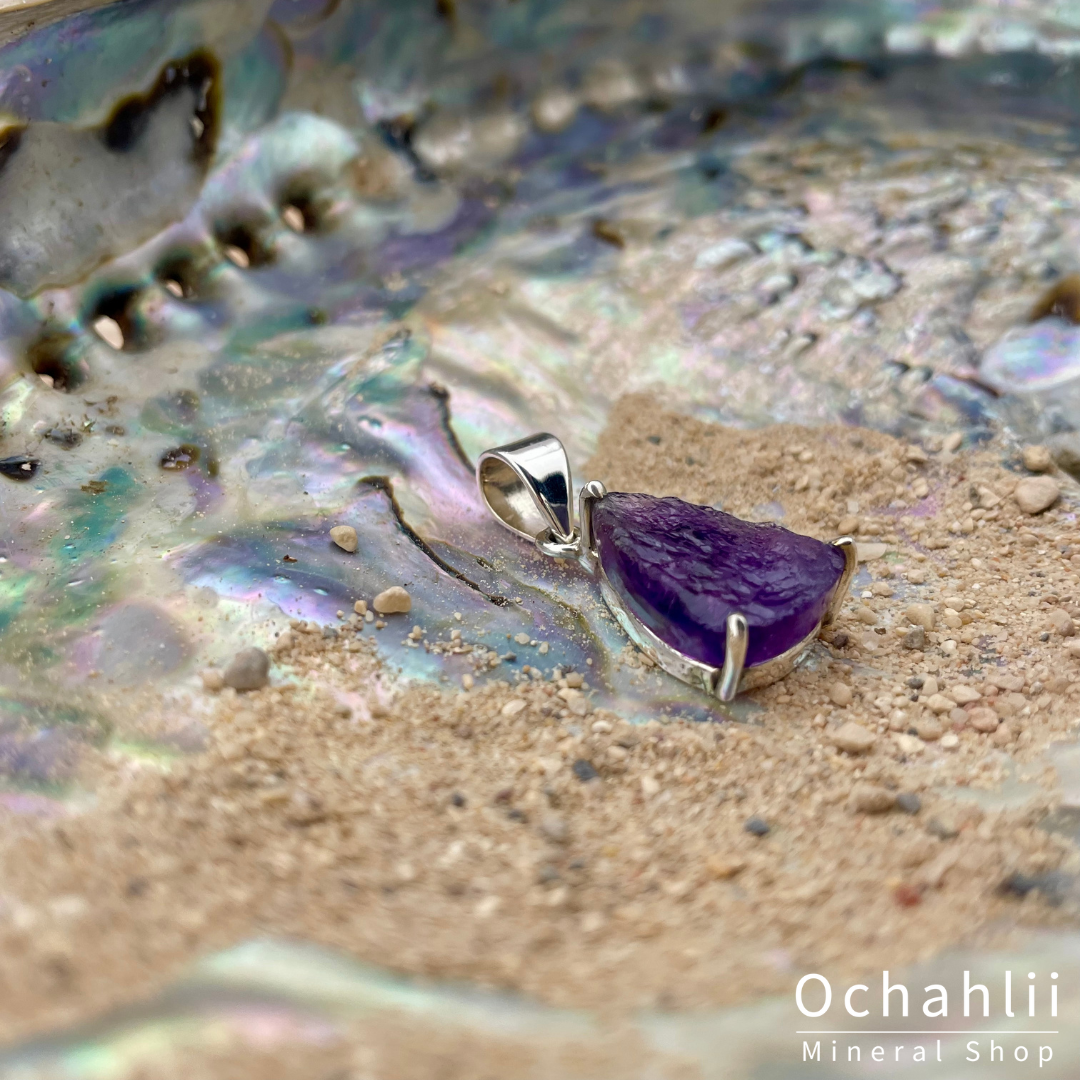 Amethyst silver pendant