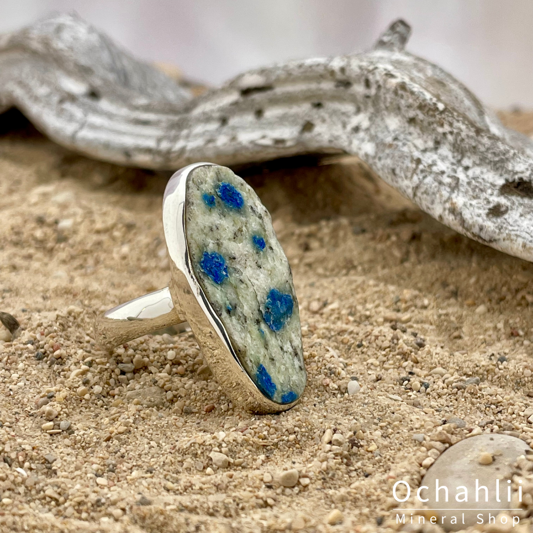 Bague en argent K2 (Azurite sur Granit) taille 60